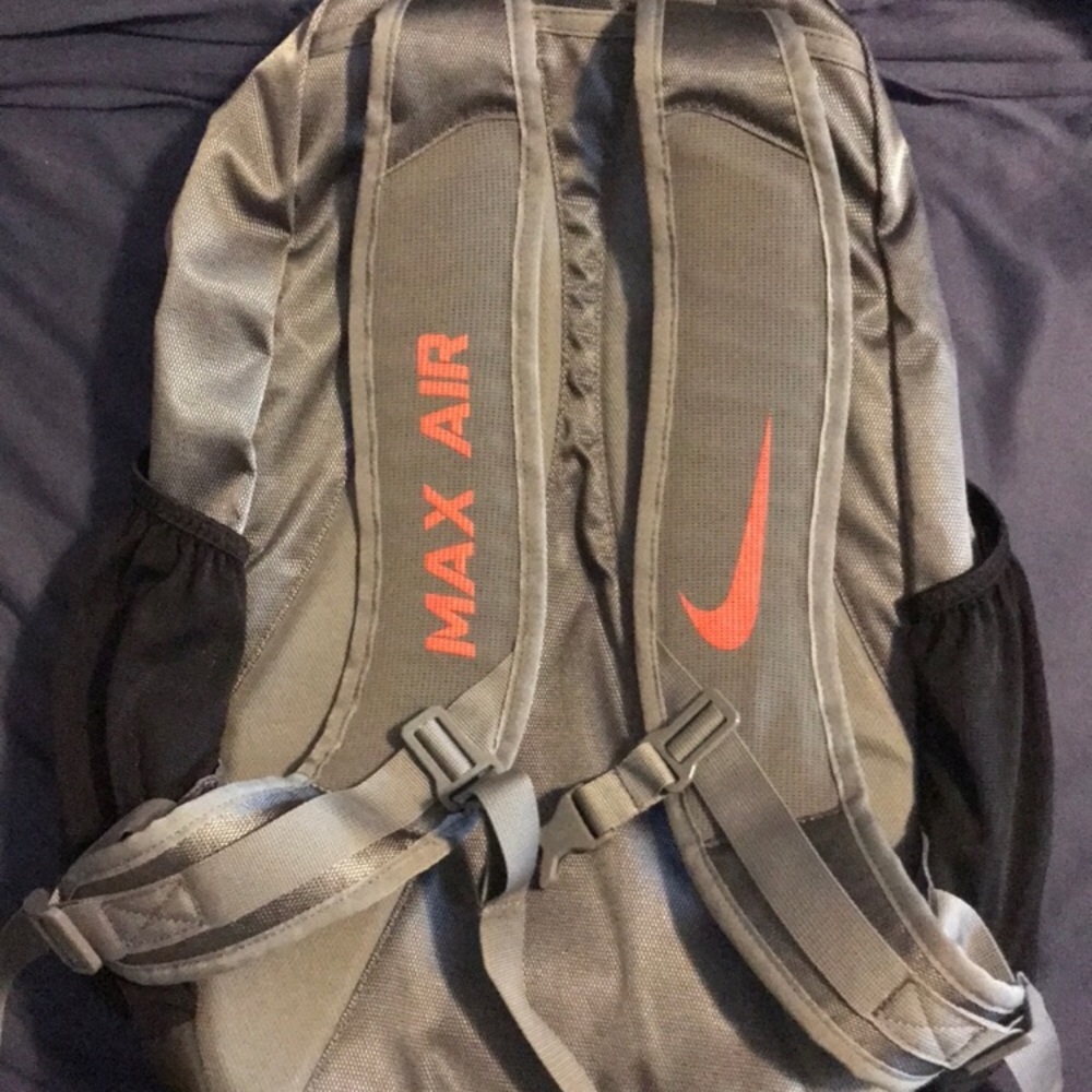 Nike backpack - Picture 2 of 3